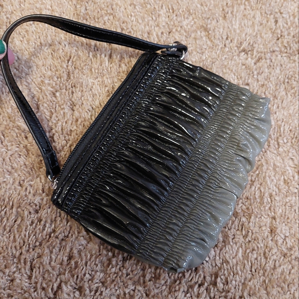 NINE WEST Pleated Vegan Leather Ombre Shopper Tote and Wristlet Bundle - Picture 10 of 15